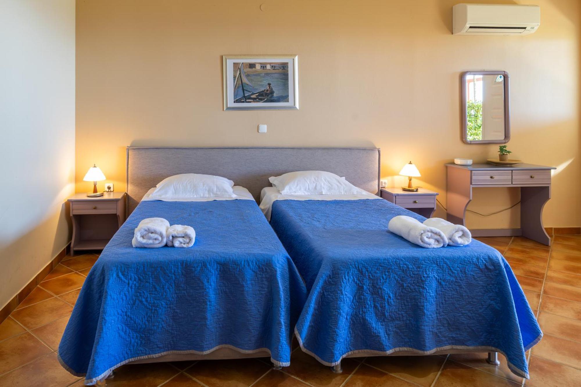 Delfinia Apartment Vlachata Ngoại thất bức ảnh
